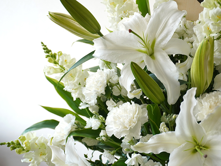 葬儀の祭壇の種類や費用についてお葬式のむすびす家族の想いをカタチにする葬儀社