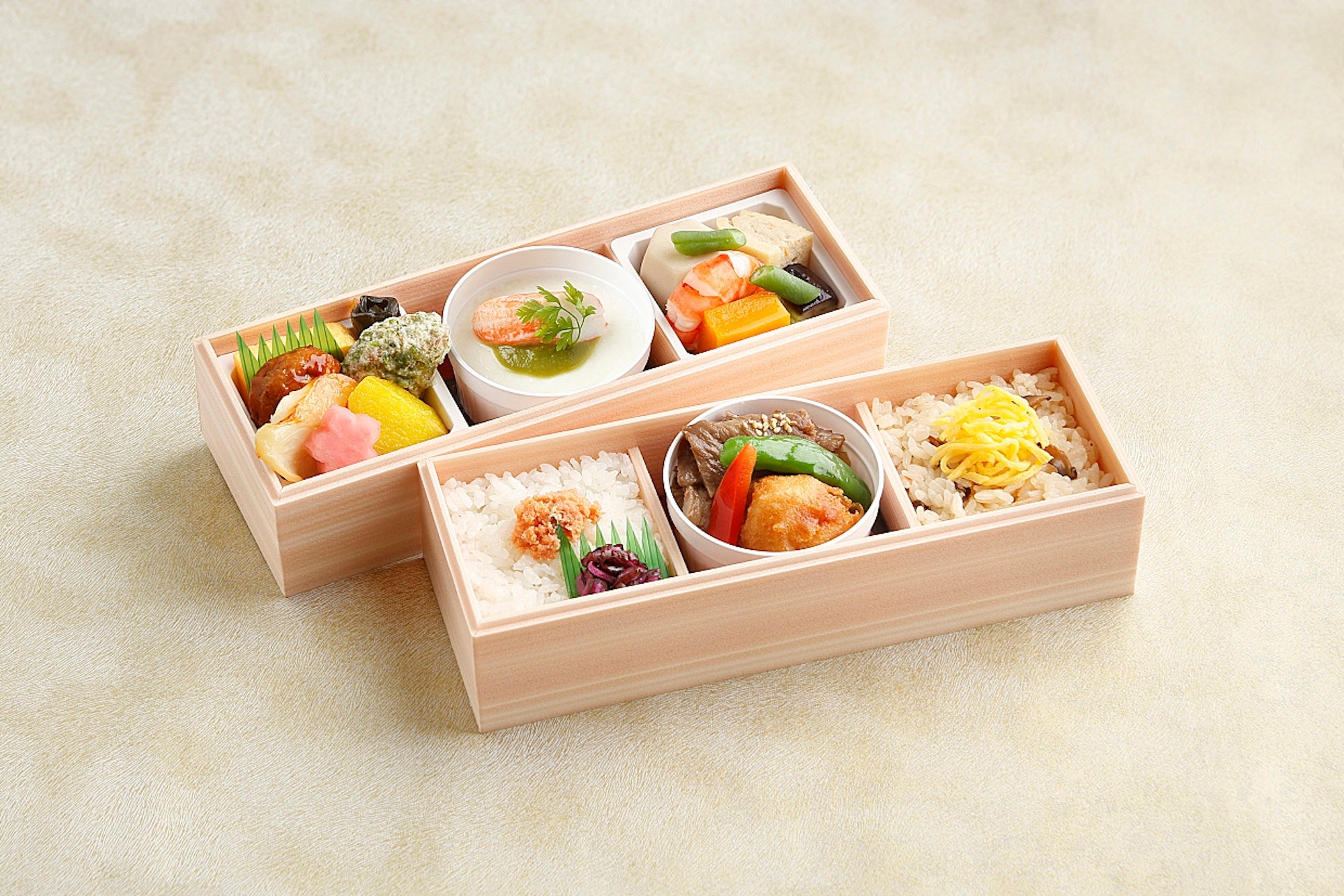 お弁当 喜楽重ね二段弁当＜料理方秘 神の水＞“魅力・味力・美力”を堪能できる日本料理店熊本市中央区のおすすめグルメなら旅色