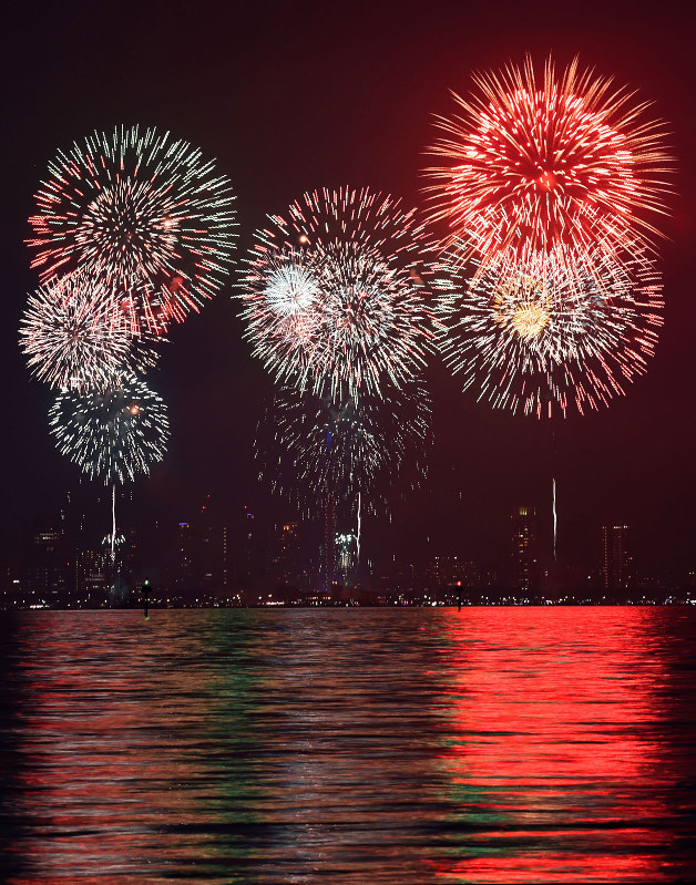 シーサイドももち花火ファンタジアFUKUOKAにて海と日本プロジェクトの氷柱が登場！海と日本PROJECT in ふくおか