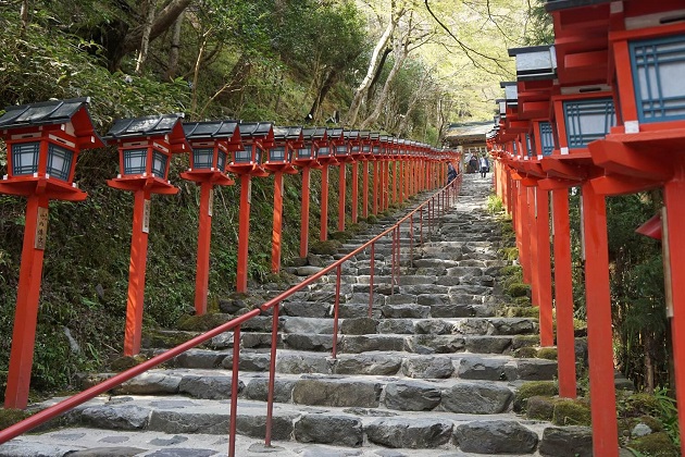 虹の心塾生がだんじり祭りで地域交流神戸あしなが育英会