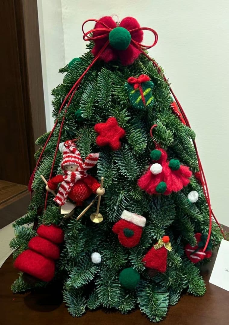 無料型紙 縫わないので子どもでも簡単！接着剤を使ってクリスマス向けオーナメントを手作りする方法♪SAKURA PRESS株式会社サクラクレパス