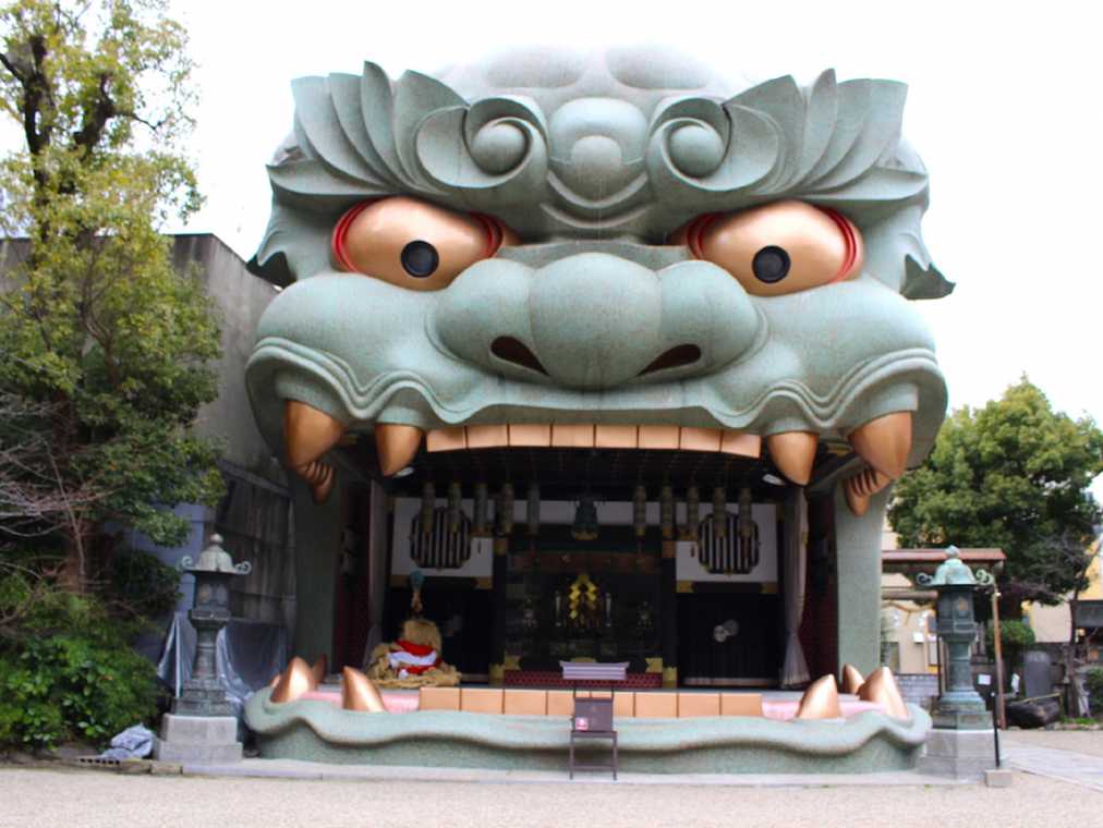 4K 2023 難波八坂神社夏祭りの宵宮。土砂降りの中でも子どもたちが枕太鼓の演奏を披露