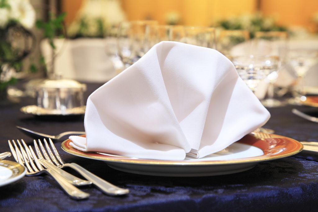 簡単！！アレンジができるおしゃれなナフキンの折り方
