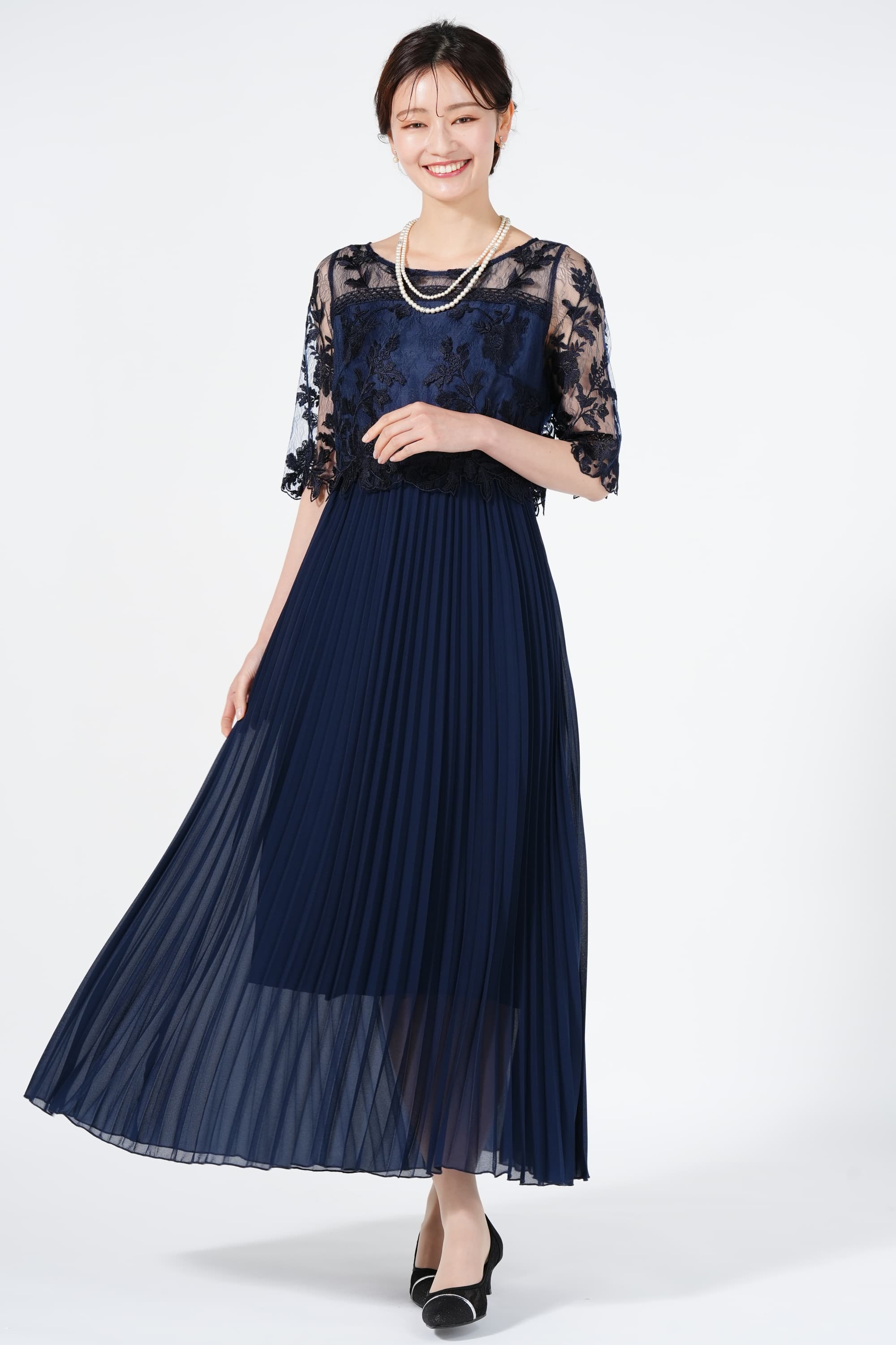 ネイビー・紺のパーティードレスレンタルパーティドレススタイル