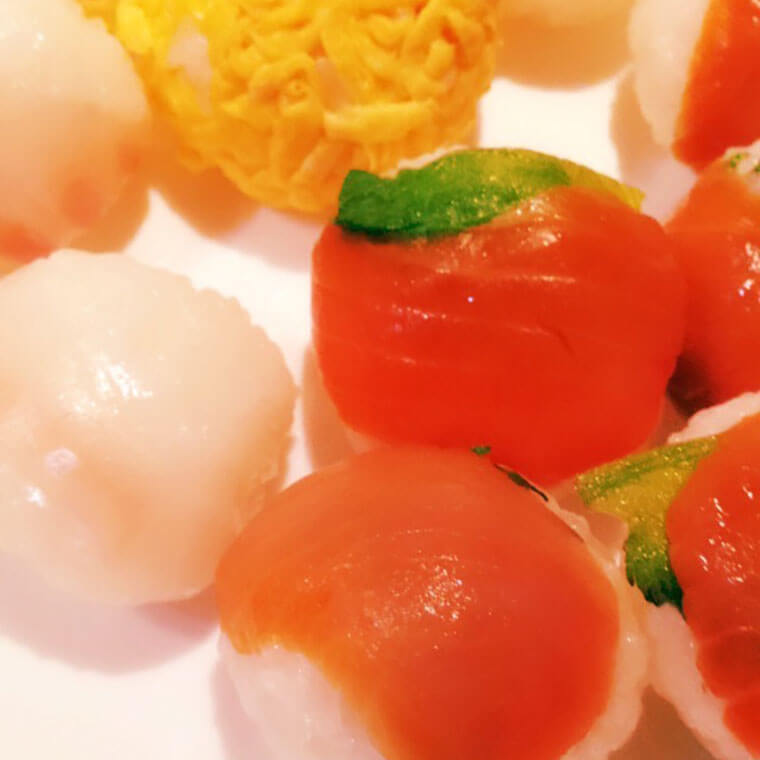 ひな祭りにはカラフルなひなあられ！色の意味と関東・関西の違いを丁寧に解説Cake.jp マガジン