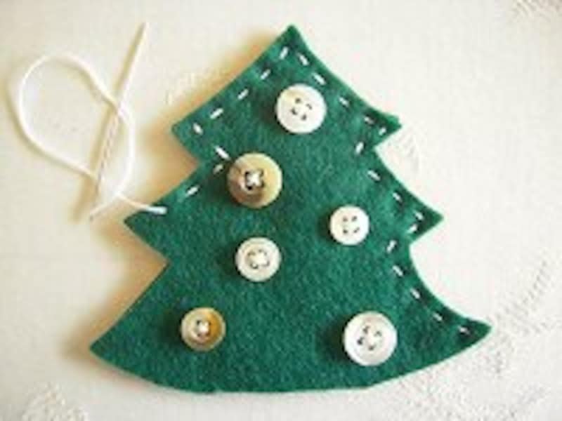 ハンドメイド クリスマスツリー キラキラビーズ☆フェルトオーナメント大 E