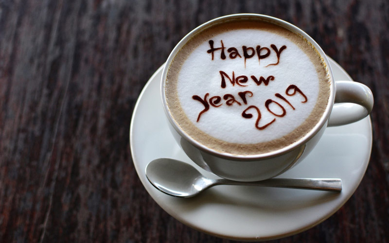 年末の挨拶「良いお年を」いつからいつまで？使い方の作法は？返事は？ねんが豆知識と文例年賀状2024無料デザイン素材でざいんばんく年賀状2026無料午年の年賀状テンプレートと馬のイラスト年賀状 でざいんばんく