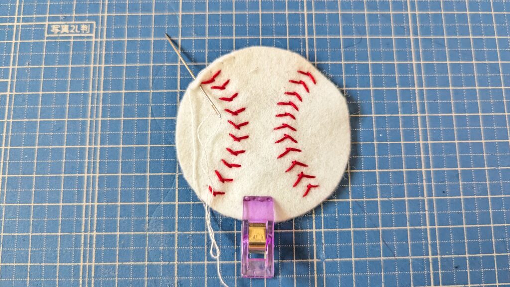 クリスマスモビール作り自宅で一時預かり保育園を運営するフリーランス保育士。 起業保育士ママ