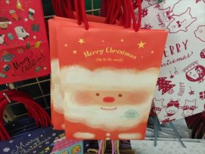 ｾﾘｱ100均ｸﾘｽﾏｽﾗｯﾋﾟﾝｸﾞ袋2025 ﾘﾎﾞﾝｶｰﾄﾞも！包んだﾚﾋﾞｭｰ&ﾀﾞｲｿｰも - 100均✖Sweetsレシピ‼