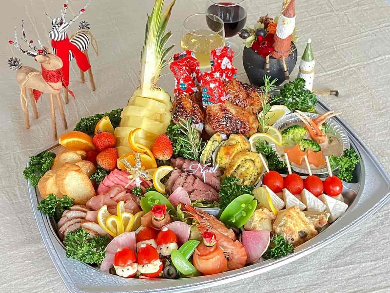 クリスマス会クリスマスパーティー忘年会 パーティ オードブル手作りSACHI特製 クリスマスパーティや忘年会に SACHIの 手作りオードブルは いかがですか？ 2日前までのご予約で承ります。 明日、19日 日 は 夜が貸切の為、ランチ営業を 14時ラストオーダー と