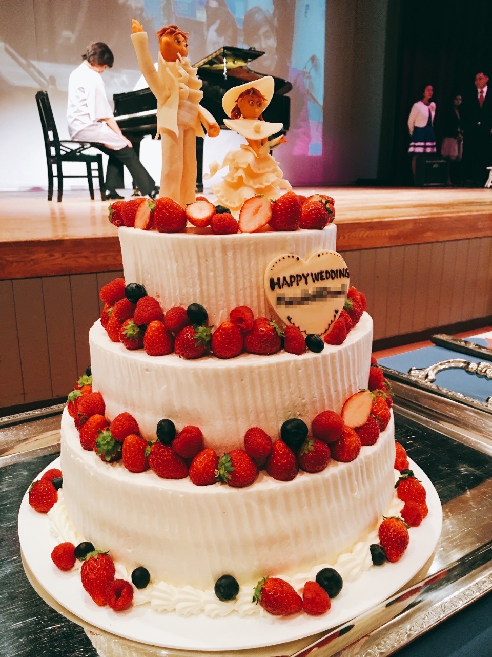 ウエディングケーキ 7、3段ラ・フェ・ブル