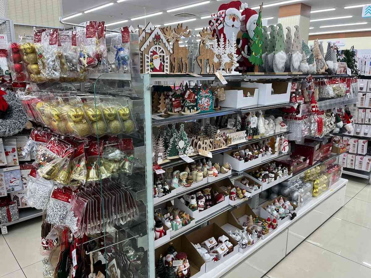 2024 ダイソーのクリスマスグッズ25選 !オーナメント＆置物やディズニーなどおすすめ特集ワタシト
