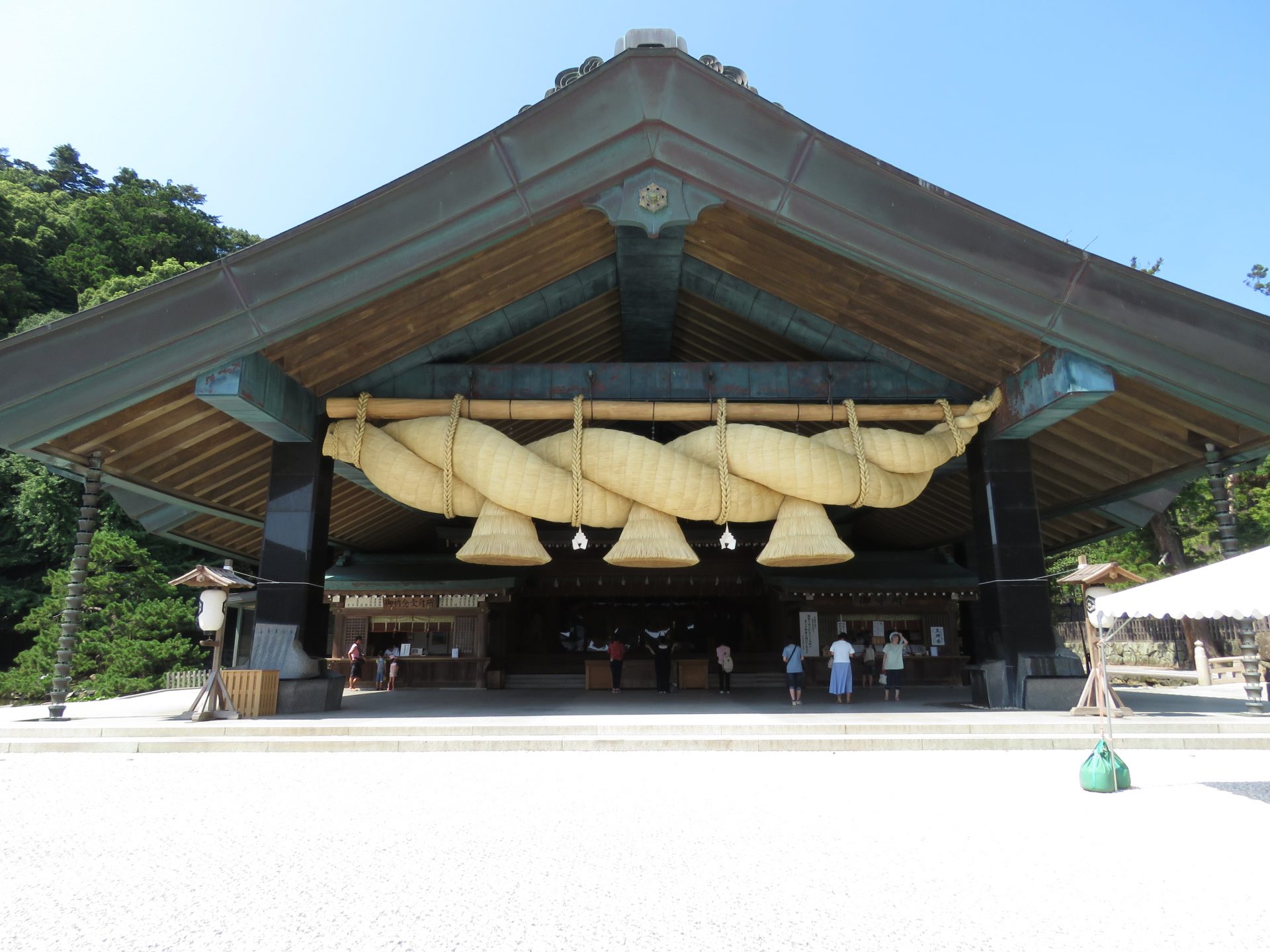 出雲大社といえば大しめ縄！巨大な姿に心奪われる