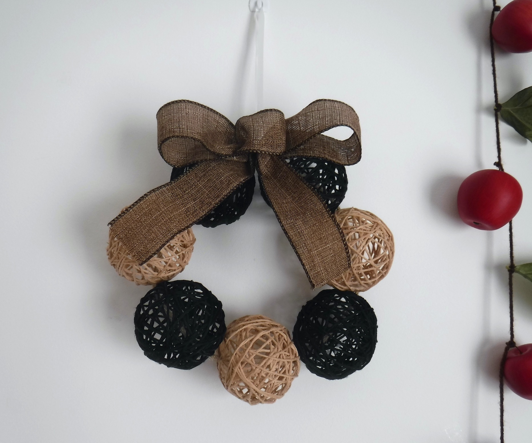 今年は手作りクリスマス☆ナチュラル派におすすめ！麻のクリスマスリースキナリノ