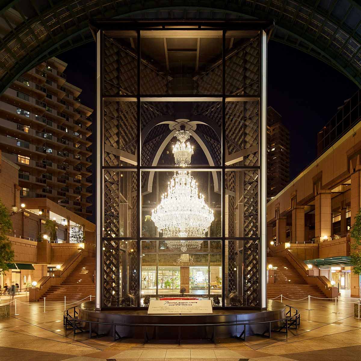 恵比寿ガーデンプレイス:黄金のイルミネーションと、大きなクリスマスツリー - TRIPROUD