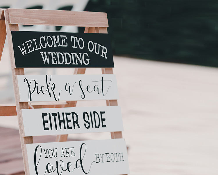 結婚祝いのメッセージをおしゃれに英語で贈ろう！英語で書くときのコツやすぐに使える文例を紹介カタログギフトのハーモニック ギフトメディア