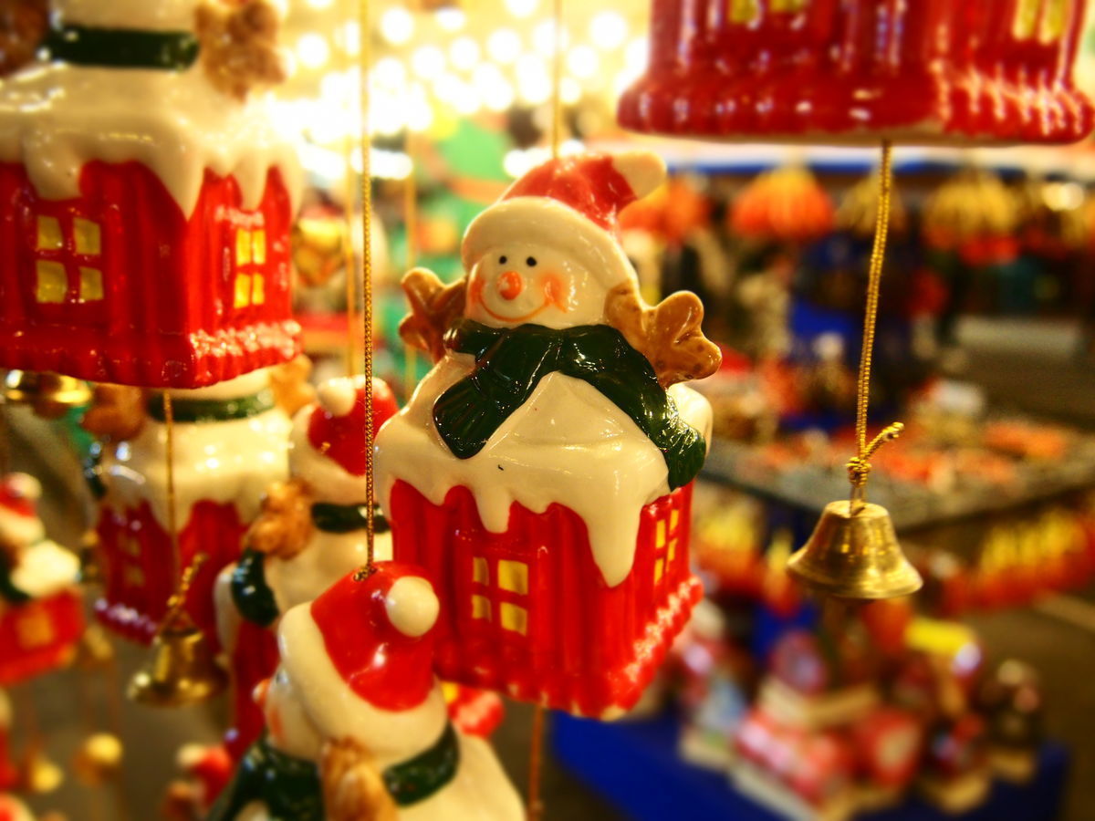 Merry Christmas」と「Happy Holidays」の違い クリスマスで使える英語— 初心者が確実に伸びる福岡市中央区のウィンザー英会話 薬院校