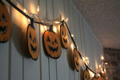 100円SHOPでお手軽！ハロウィンパーティーの飾りつけ＆仮装広島県 東広島市LIFELocolle ローコレ