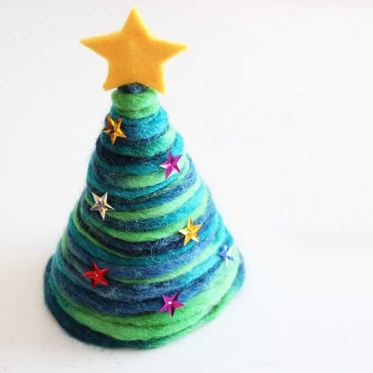 簡単 編まずに毛糸ぽんぽんで 手作りクリスマスツリーイベントのアイデア暮らしニスタ