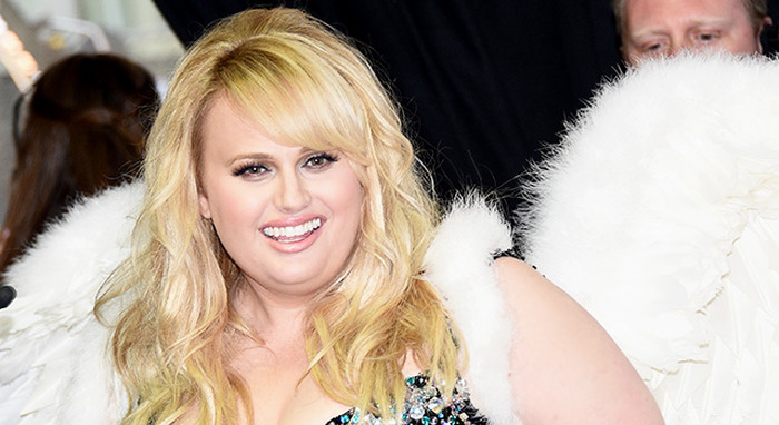 アン・ハサウェイ「ペテン師とサギ師」リメイク版でレベル・ウィルソンと共演 : 映画ニュース - 映画.com