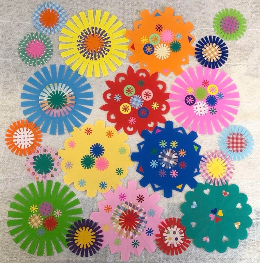 Amazon.co.jp: 夏祭り 縁日 金魚 100匹 花火大会 屋台 折り紙 吊るし飾り 壁面飾り : おもちゃ