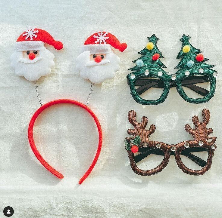 セリアクリスマスグッズカチューシャやリース手作り用100均素材は？SMILE BREEZE