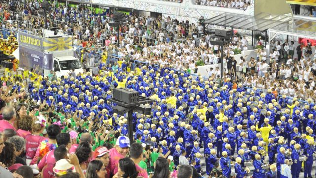 世界お祭り紀行-「リオのカーニバル」 ブラジル- 5000件以上の通訳・翻訳実績あり！通訳、翻訳、語学研修はplusconnectionにお任せください