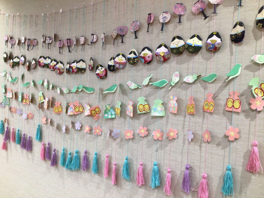 春の壁面飾り♪みつばちver. - メルカリ