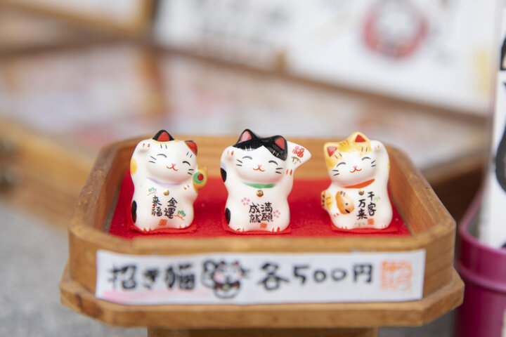 招き猫西野神社安産 縁結び 厄除け 厄祓い 勝運上昇