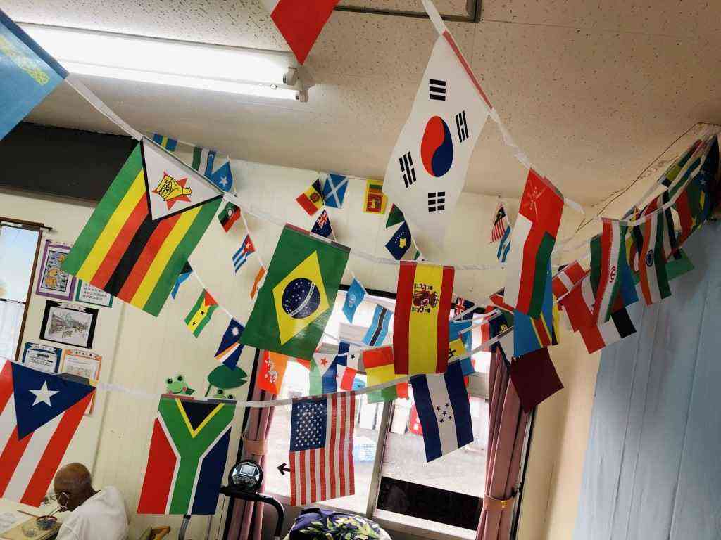 運動会の万国旗 - No: 22556328写真素材なら「写真AC」無料 フリー ダウンロードOK