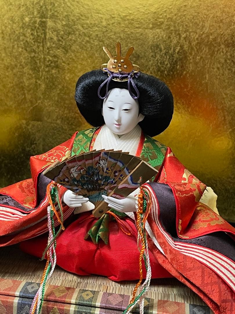 Amazon雛人形 コンパクトミニ飾り ちりめん雛十人飾り 親王 三人官女 五人囃子 揃い ひな人形幅22.5cm×奥行18.2cm×高さ9cm平飾りおもちゃ