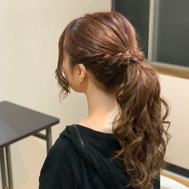 結婚式 髪型 リボン編み込みTikTok