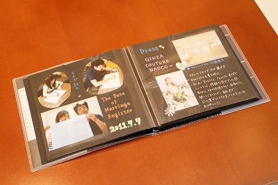 手作りウェディングアルバムを作成して、結婚式の思い出を贈ろう