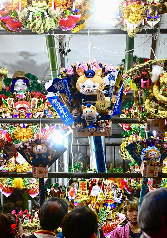 開運・商売繁盛を願うお祭り！横浜金刀比羅大鷲神社の酉の市