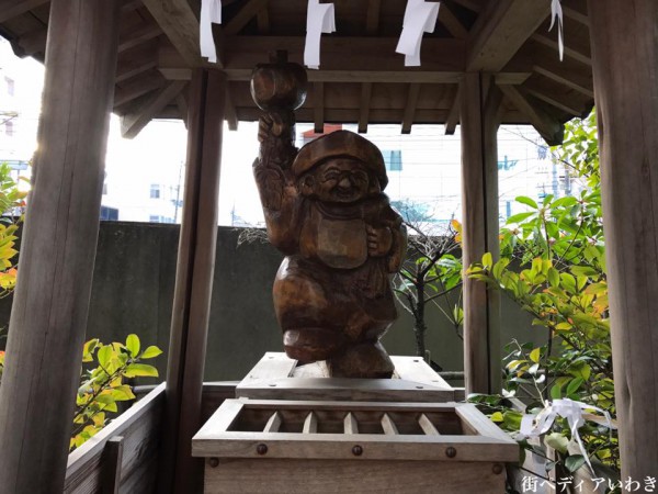 サマージャンボ宝くじ 大黒様の宝くじ 平一町目宝くじセンター高額当選祈願祭！をご奉仕しました。お正月にご本社・大國魂神社に戻り、お籠りして霊験あらたかになる「大黒様」が見守る、宝くじセンターです。サマージャンボ宝くじ大黒様の宝くじ宝くじいわき