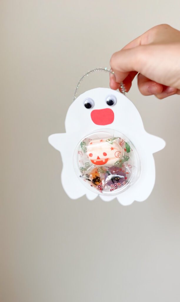 暮らし トリック・オア・トリートのお菓子はココへ！紙コップのハロウィンバッグ - 家電 Watch