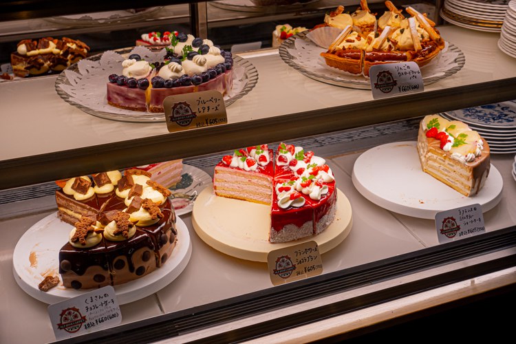 𝓞𝓛𝓓 𝓡𝓞𝓢𝓔 𝓖𝓐𝓡𝓓𝓔𝓝🥀 大阪来る度に寄りたくなっちゃう大好きなカフェ♡ 🫖オールド・ローズ・ガーデン📍大阪府大阪市中央区今橋4-3-18cafe oldrosegarden vintage vintagegirly girly antique teatime afternoonteaカフェ オールドローズガーデン