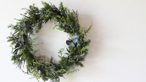 ナチュラルもモダンも。スタイルで選ぶおしゃれなクリスマスリースハンドメイド、手作り通販・販売のCreema