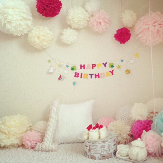 保育士さん必見！飾り付けで大活躍！ペーパーフラワー お花紙 の基本の作り方＆アレンジ3選 - 保育・看護で働く人を応援するメディア お役立ちコラムキララサポート