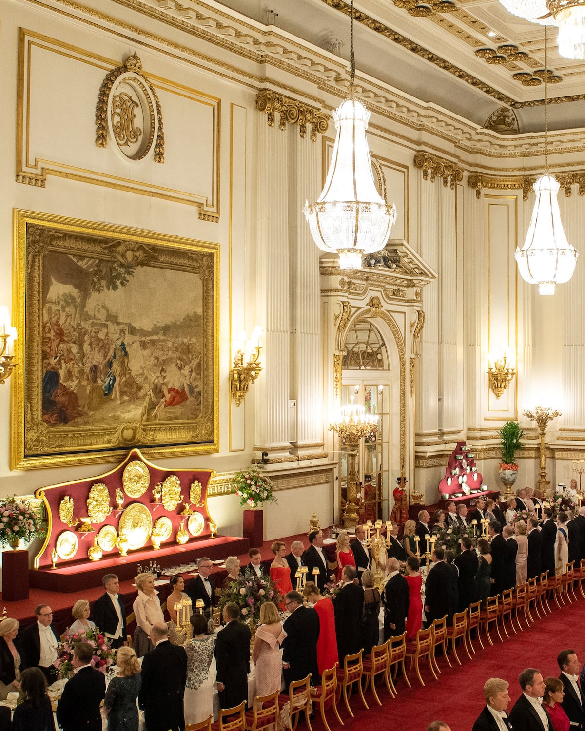 トランプ米大統領が英王室の晩餐会に出席、女王を称賛ロイタ