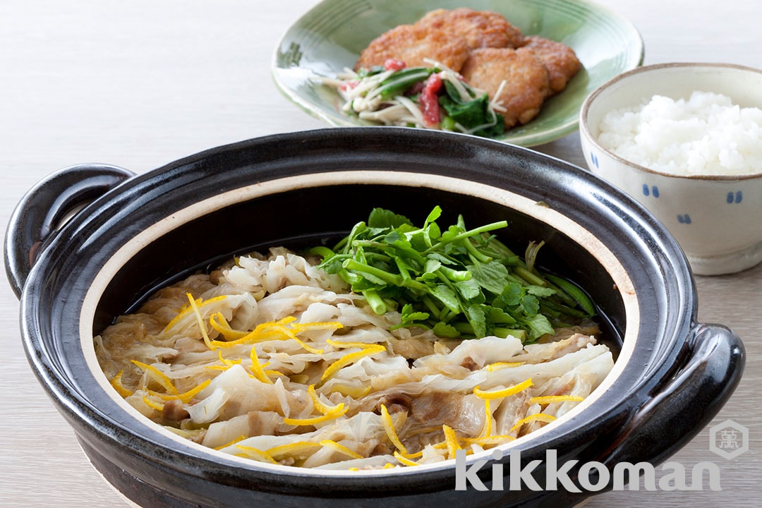 たまごチャーハン、レタスの中華スープ、パリパリ春巻き、中華風和え物、パイナップル – 聖徳大学附属浦安幼稚園