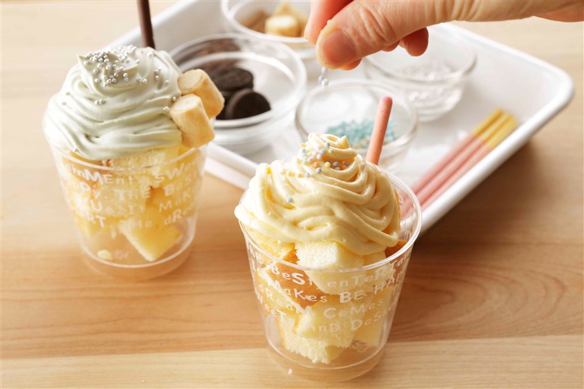 クリスマスに！簡単パフェ風ケーキ