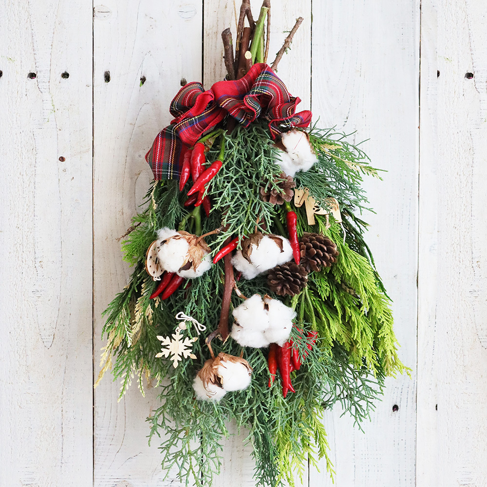 100均を上手に活用！ナチュラルクリスマススワッグの作り方│koshirau 拵う こしらう