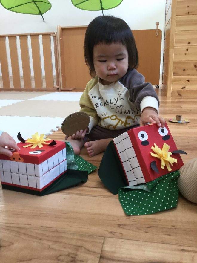 お正月製作まとめ 干支のへびやお正月のお飾り製作特集対象年齢・難易度の紹介も保育士・幼稚園教諭のための情報メディア ほいくis ほいくいず