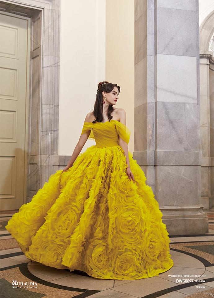 カラードレス ウェディングドレス ディズニー 美女と野獣 ベル イエロー 黄色 お値下げ！ディズニー美女と野獣のベルみたい！ 豪華🌹 ドレスパニエ付きの通販 by シャンデリア's shopラクマ