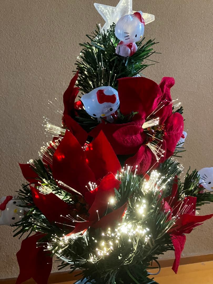 みなとみらい クイーンズスクエア横浜 「Hello Kitty Happy Christmas」クリスマスツリー点灯！シティリビングWeb