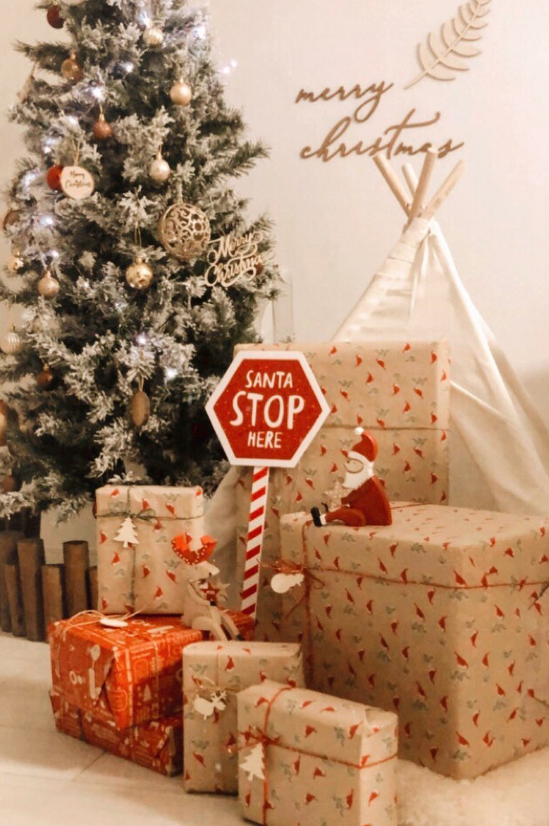 現在のクリスマスツリーの下この子のために何ができる ♡ What mommy can do at home