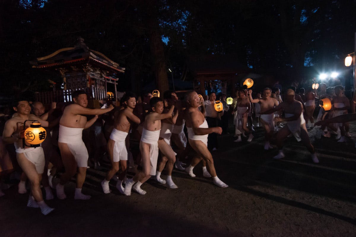 ふんどし姿の男たちが集結 1000年続く「蘇民祭」担い手不足で終了へ 復活から一転 かつて“ポスター騒動”もFNNプライムオンライン