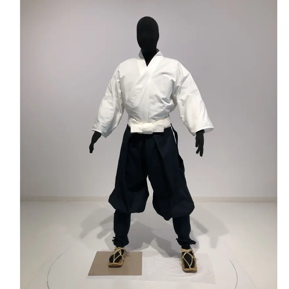 卒業式はなんで袴？いつから流行った？歴史や時代背景から理由を分析 - 香川の前撮り・フォトウェディング、結婚写真なら、マリアージュコトブキ