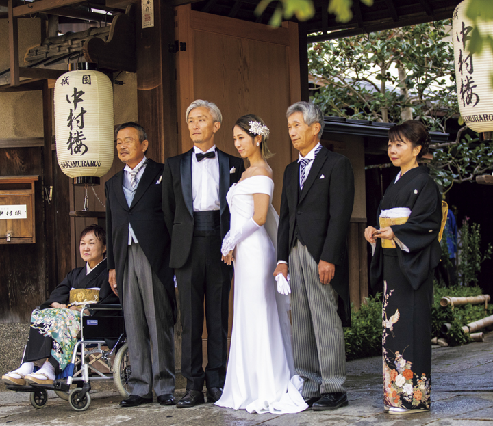 感謝を伝える アットホームな結婚式 -公式 サンシャインスカイブライダル水族館＆上空210mの結婚式